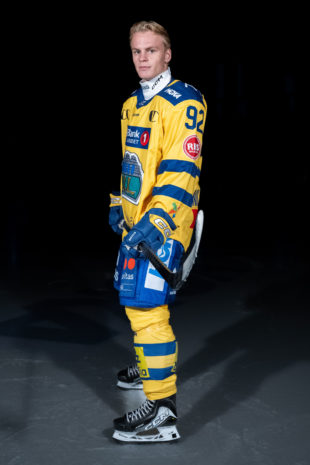 seriedrakt25-3